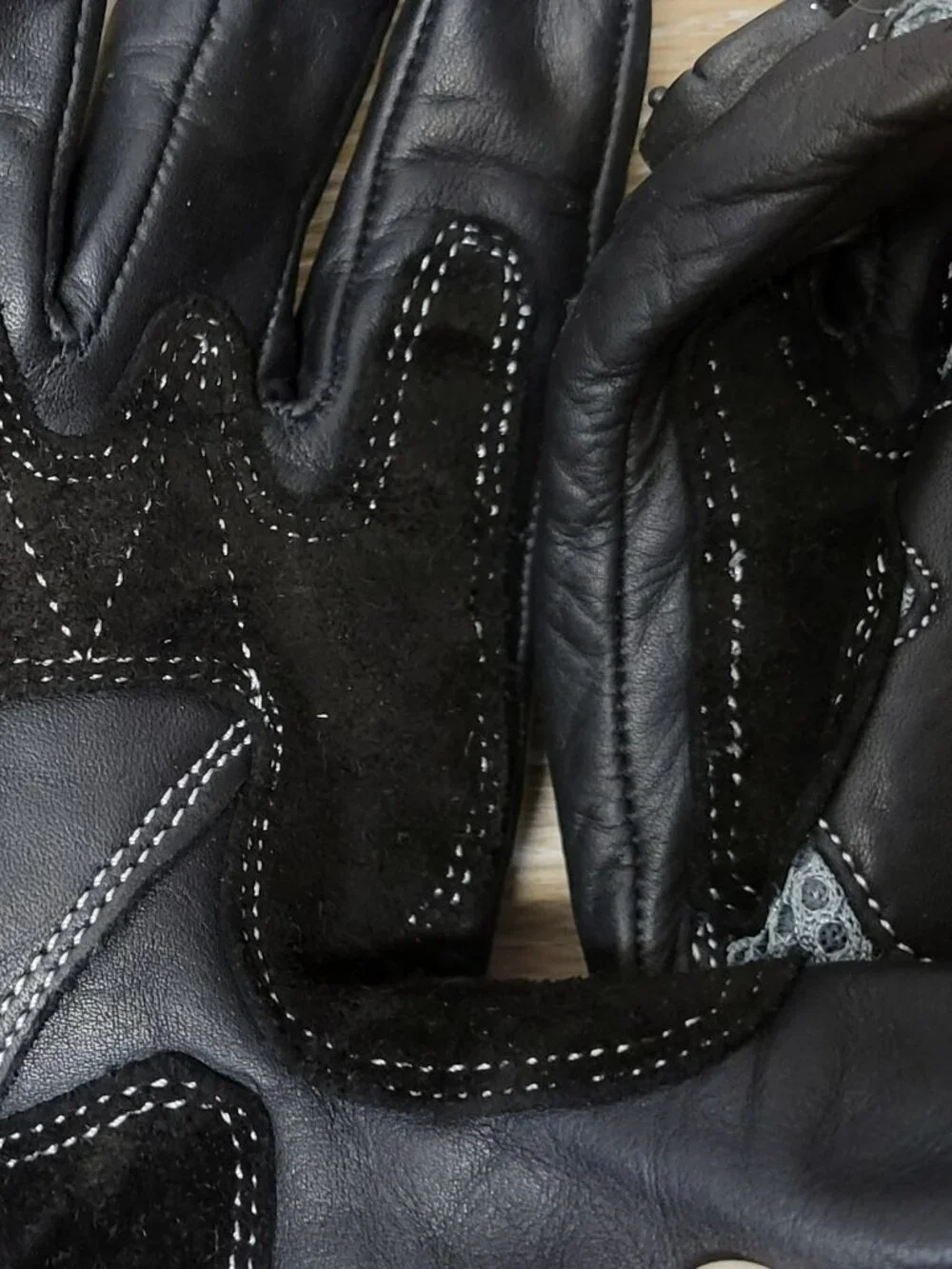 SEDICI Black Leather Motorcycle Gloves - Ladies S (PRE-OWNED)